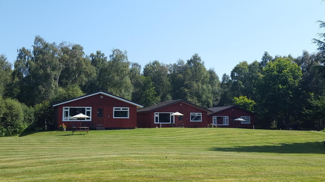 Torcroft Lodges Дръмнадрочит Екстериор снимка