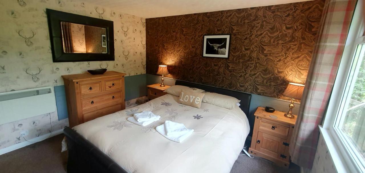 Torcroft Lodges Дръмнадрочит Екстериор снимка
