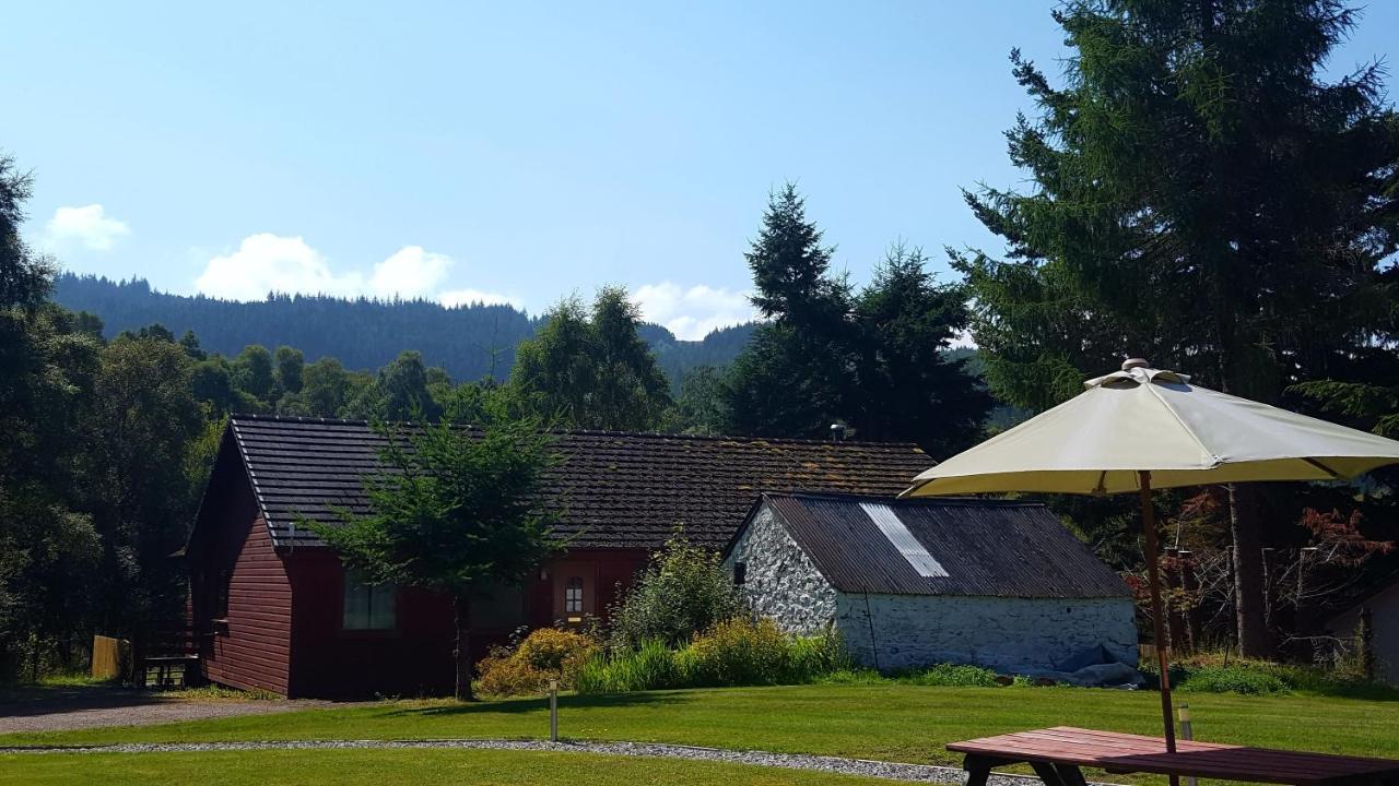 Torcroft Lodges Дръмнадрочит Екстериор снимка