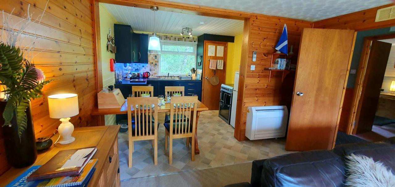 Torcroft Lodges Дръмнадрочит Екстериор снимка